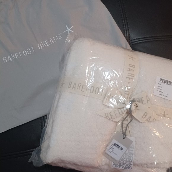 Barefoot Dreams high end chic comfort